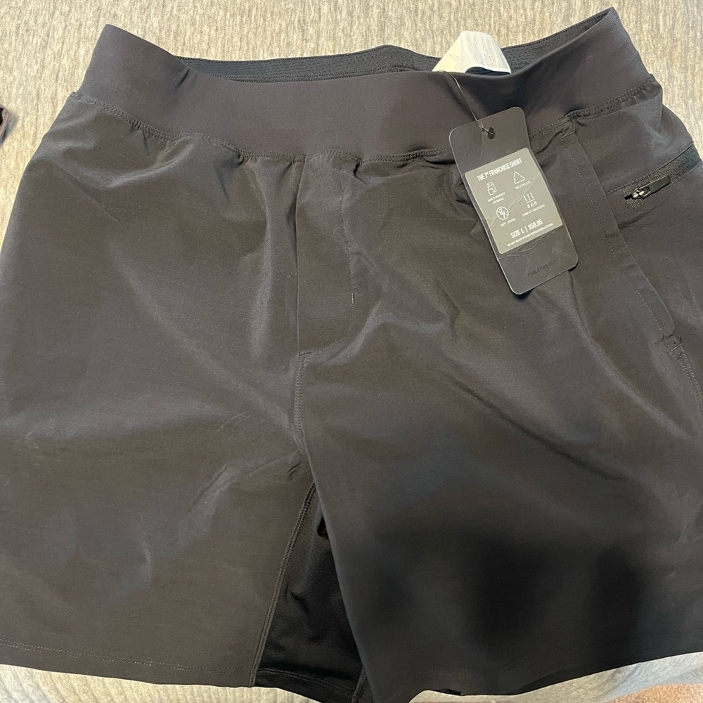 men’s Fabletics black shorts